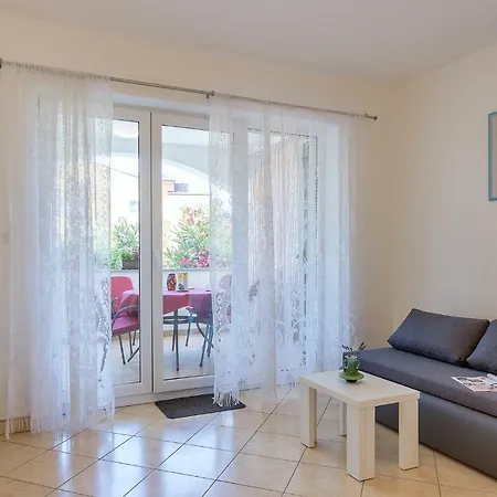 Adele Apartament *